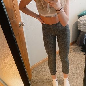 Dark grey cropped leggings